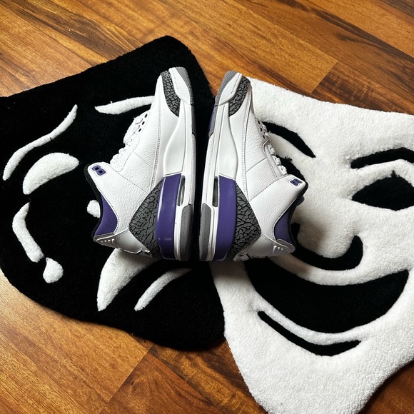 Jordan 3 ‘Dark Iris’ - Picture 4 of 7